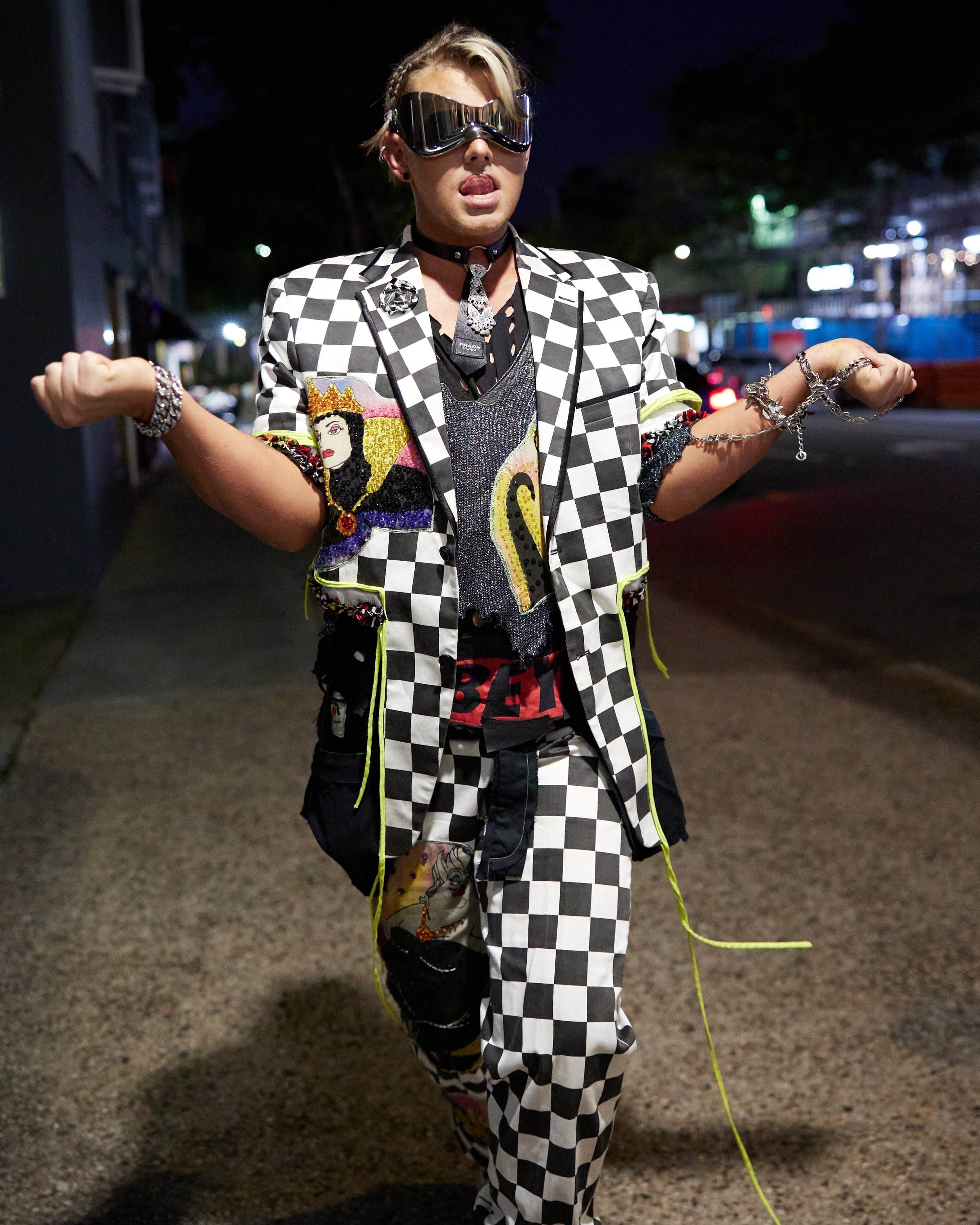 checkered queens suit